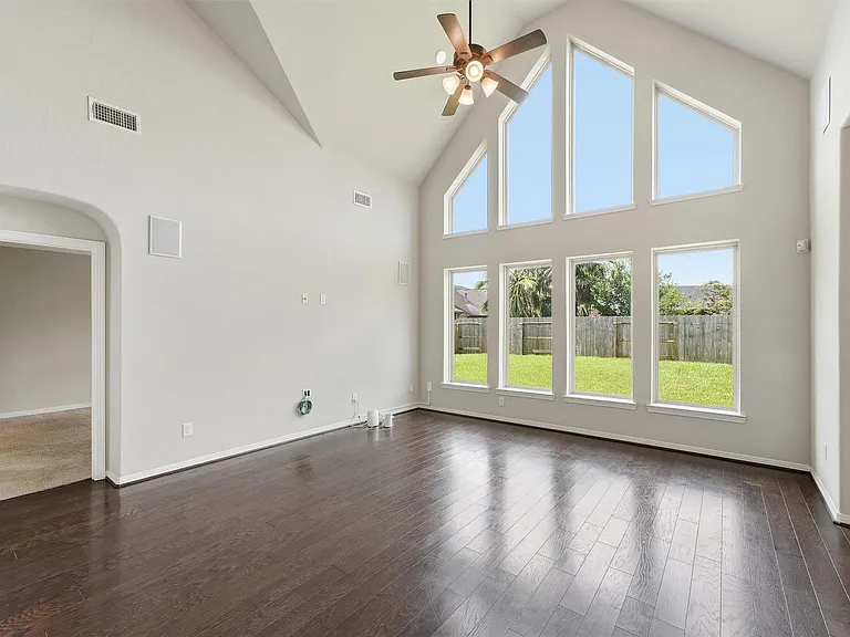 2994 Vintage Park Ln — Photo 11