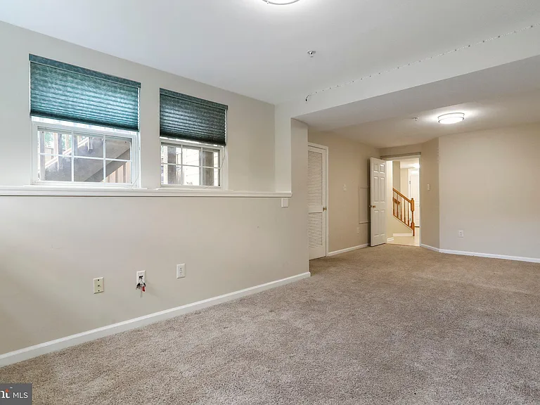 8818 Papillon Dr — Photo 11