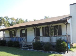 24103 Sequoia Rd, Petersburg, VA 23803