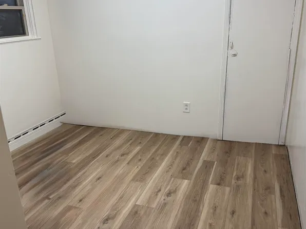 330 Sip Avenue image 1 of 7