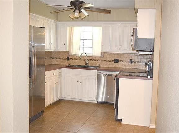 3rd image of 3500 Herb Dr