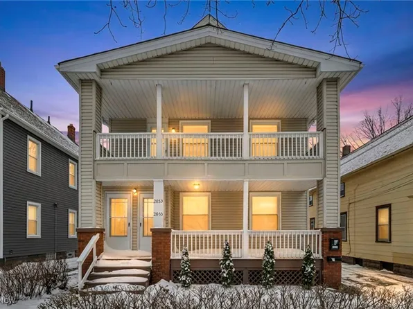 2033 Robin St, Lakewood, OH 44107