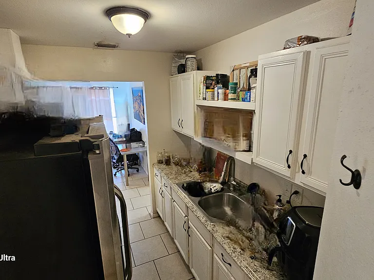 2200 El Sol St — Photo 3