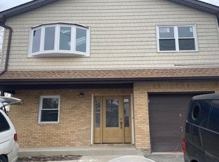 8 Deans Ln, Bayville, NY 11709