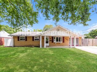 304 Applegate Rd, Englewood, OH 45322