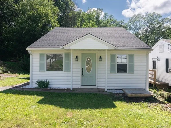 27 Summit View Road, Plymouth, CT 06786