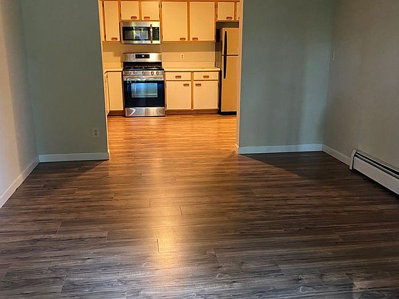 3rd image of 2 Knightsbridge Dr #6K105