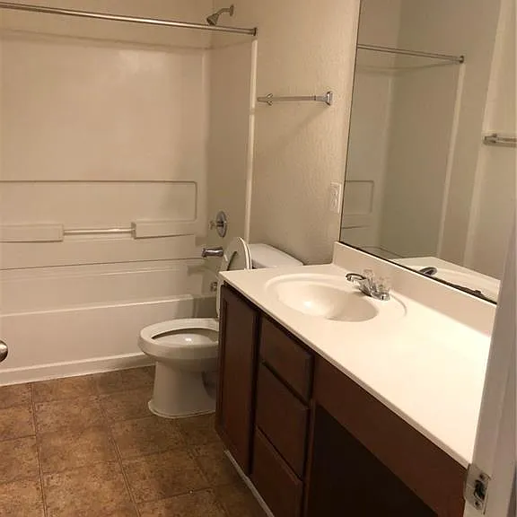 14320 Lake Victor Dr — Photo 14