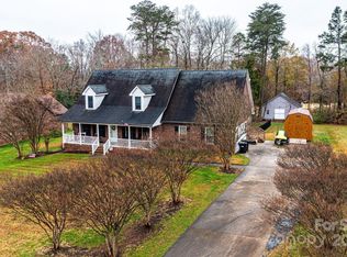 6584 Forest Creek Dr, Denver, NC 28037