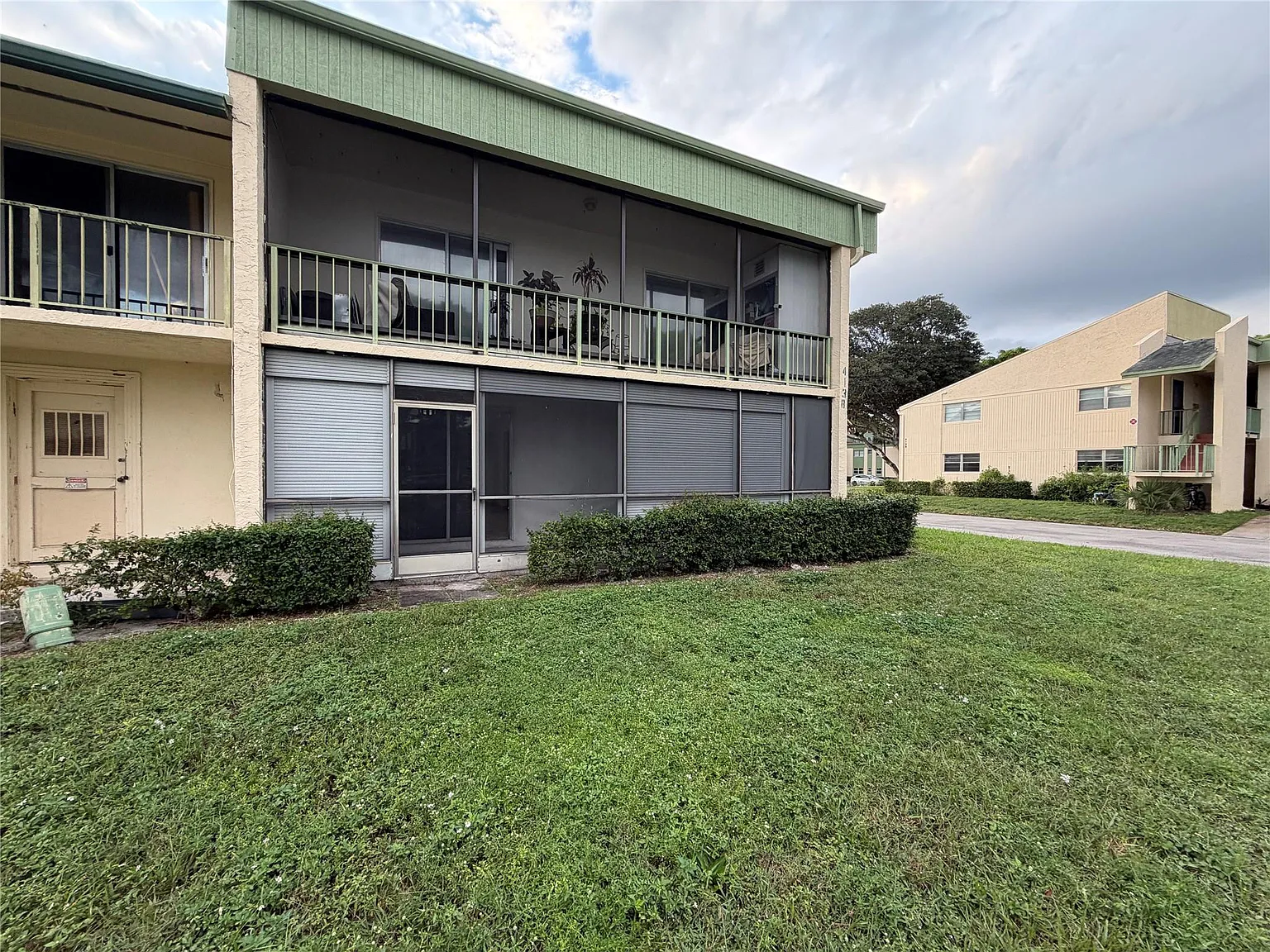 2 bed, 1.0 bath, 825 sqft, $1,800 — Photo 4