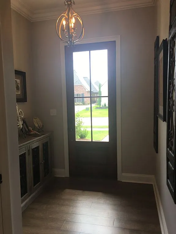 3 bed, 2268 sqft, $3,500 — Photo 2