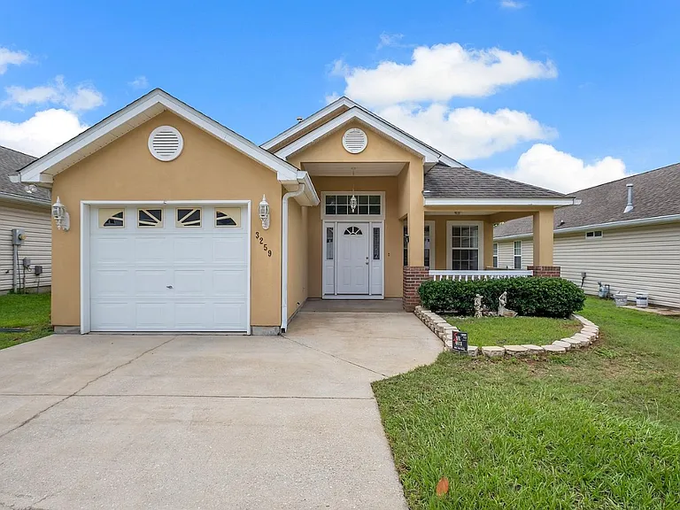 3259 Emerson Ln — Photo 1