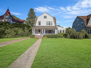 199 N Ocean Ave, Patchogue, NY 11772