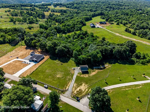 1307 Starks Ln, Bedford, KY 40006