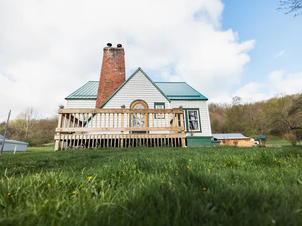 17934 Hare Creek Rd, Corry, PA 16407