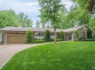 13 Woodland Ave, North Caldwell, NJ 07006