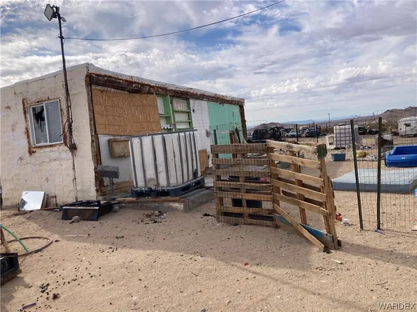 14145 S Angell Rd, Yucca, AZ 86438