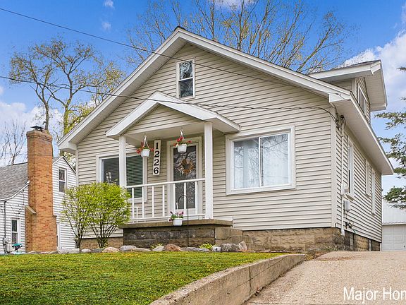 2nd image of 1226 Covell Ave NW