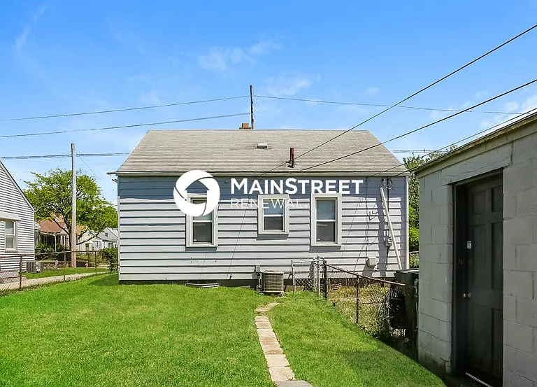 731 S Highland Ave — Photo 15