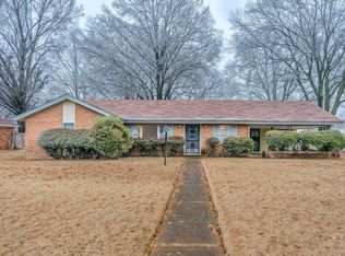 3076 S Mendenhall Rd, Memphis, TN 38115