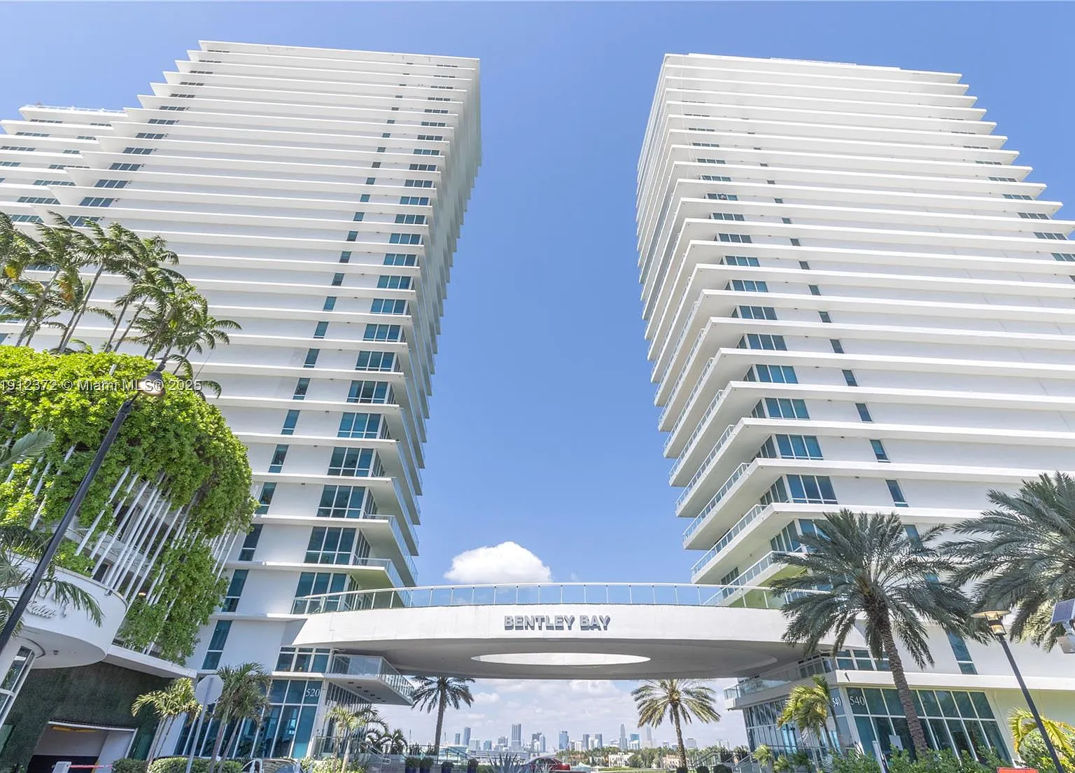 The Bentley Bay Condo — Photo 2
