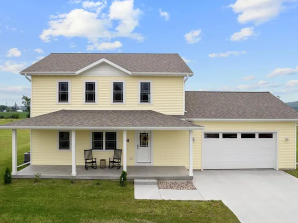 602 Eisenhower Street, Baraboo, WI 53913