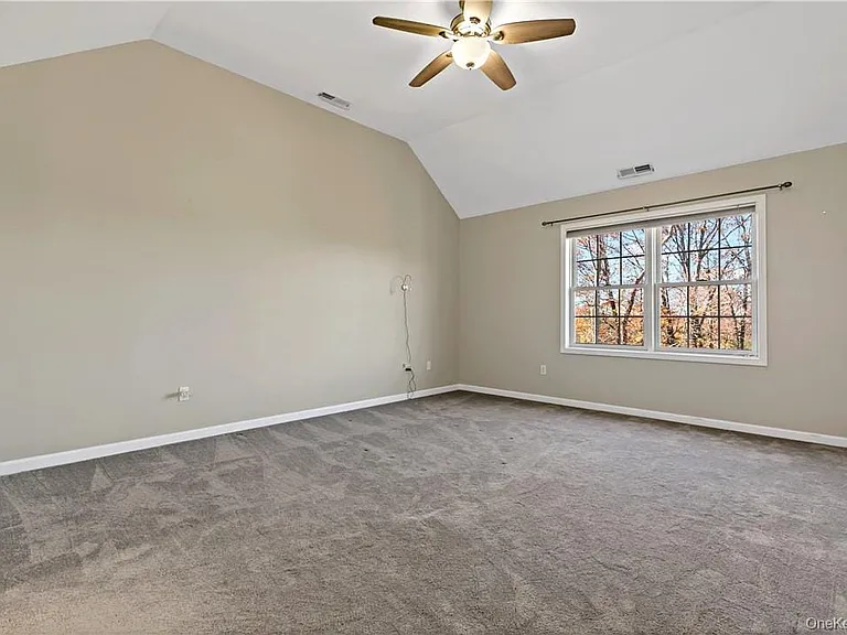 2301 Mohansic Ave — Photo 14