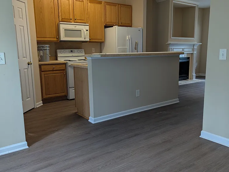 1249 Liberty Bell Ct — Photo 8