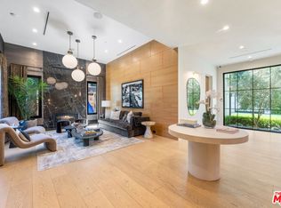 17228 Otsego St, Encino, CA 91316