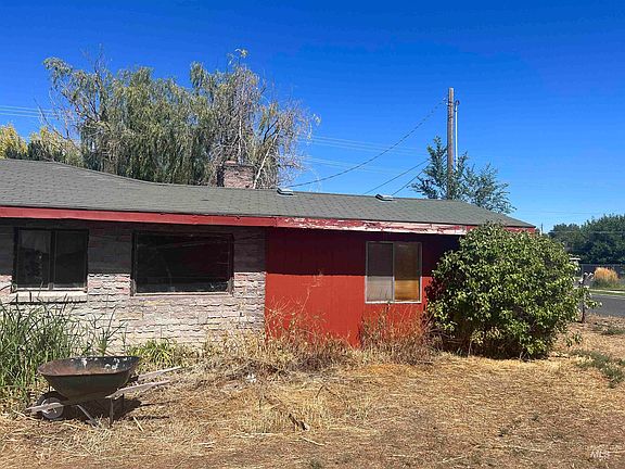 4th image of 496 Highland Ave