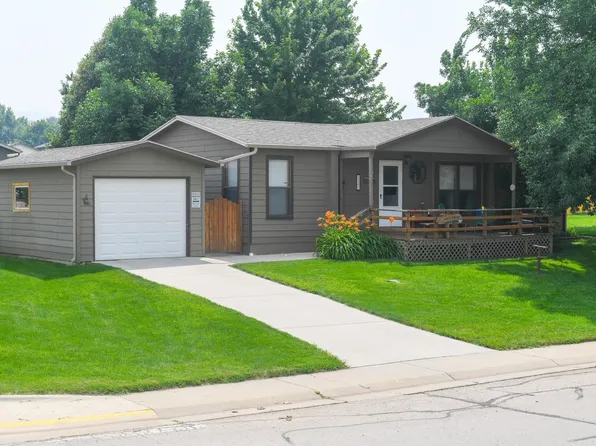 3207 7th Ave, Spearfish, SD 57783