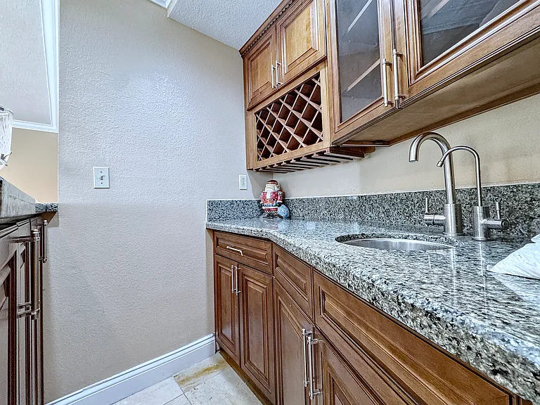 20529 Pacific Dr — Photo 13