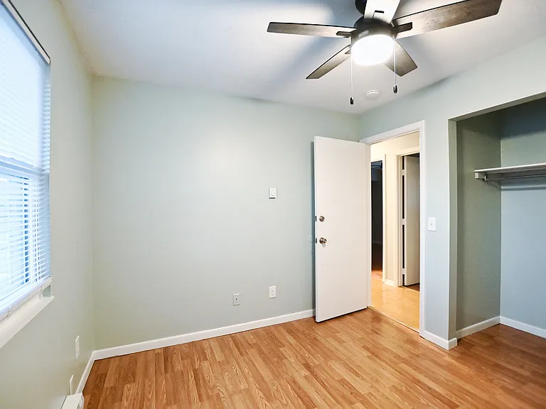 128 Homestead Ave #B — Photo 8