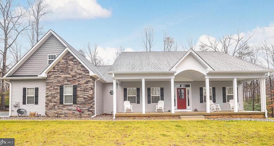 1st image of 27680 Glebe Farm Ln