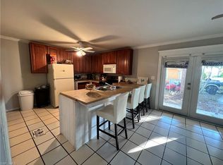 5222 Sholtz St, Naples, FL 34113