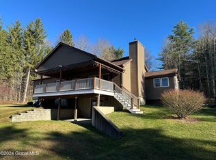 170 School House Rd, New Lebanon, NY 12125