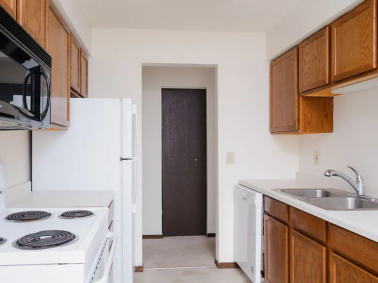 Barbary Knoll Apartments — Photo 29