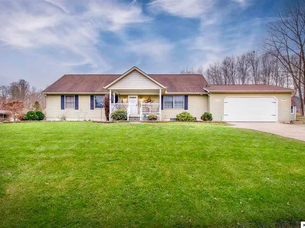 2247 Apple Valley Dr, Howard, OH 43028