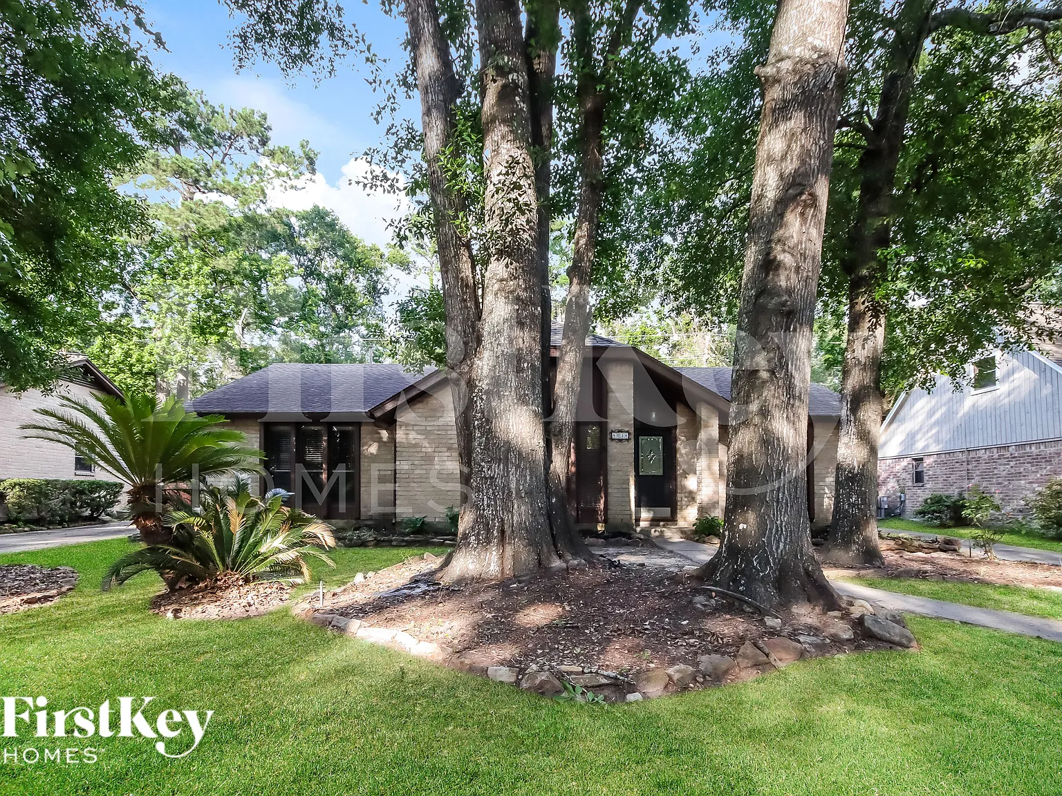 3 bed, 2.0 bath, 2184 sqft, $2,225 — Photo 1