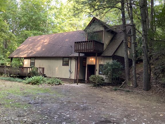 2nd image of 613 Collett Creek Road