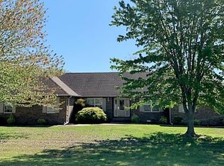 1216 Oakcrest Ln, Dexter, MO 63841