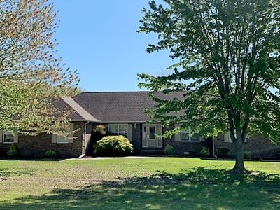1216 Oakcrest Ln, Dexter, MO, 63841