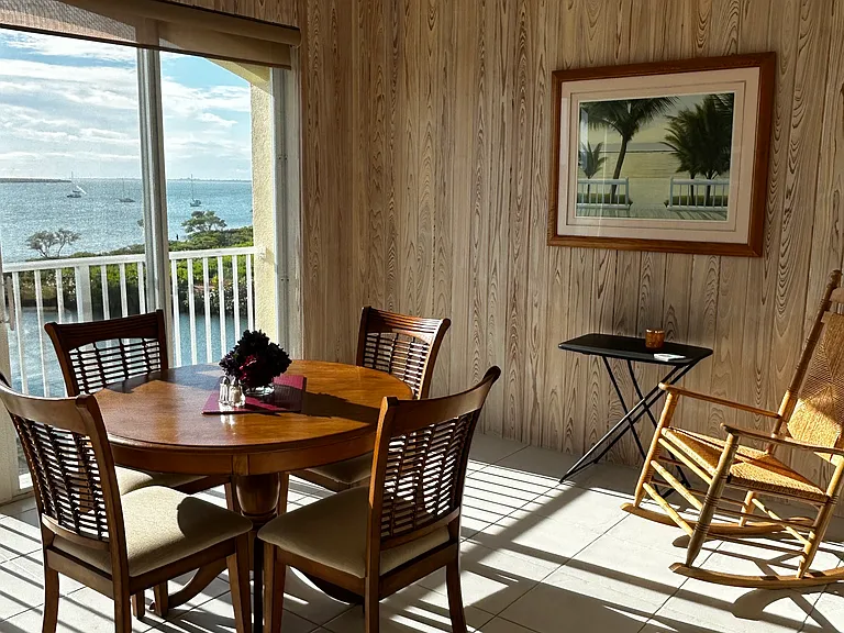 4 Harbour Isle Dr E — Photo 5