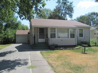 1411 S Main St, Redfield, SD 57469