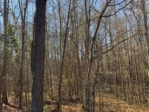 2026 Chris Dr, Walkertown, NC 27051