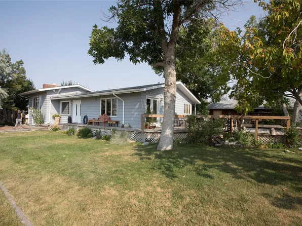 903 Minnesota Ave, Valier, MT 59486