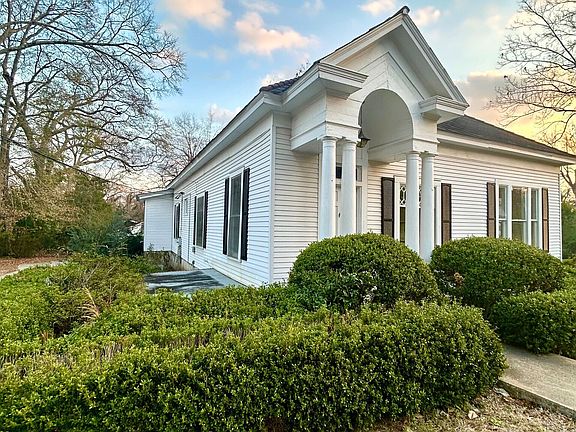 2nd image of 42 W Harris St