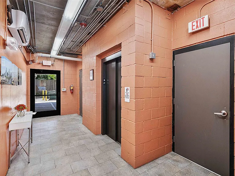 2802 Morrison St #106 — Photo 33