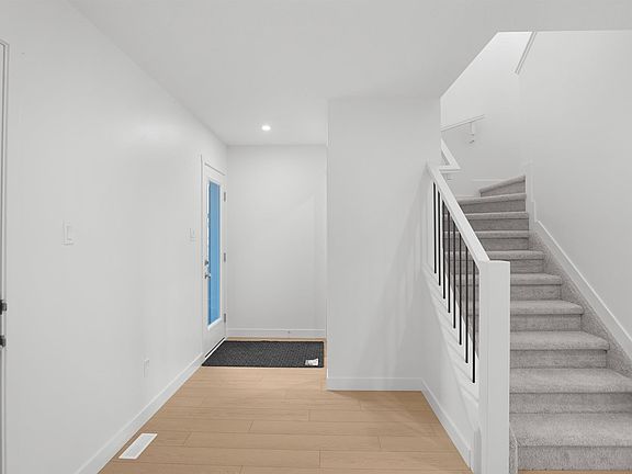 2nd image of 1820 188th St NW