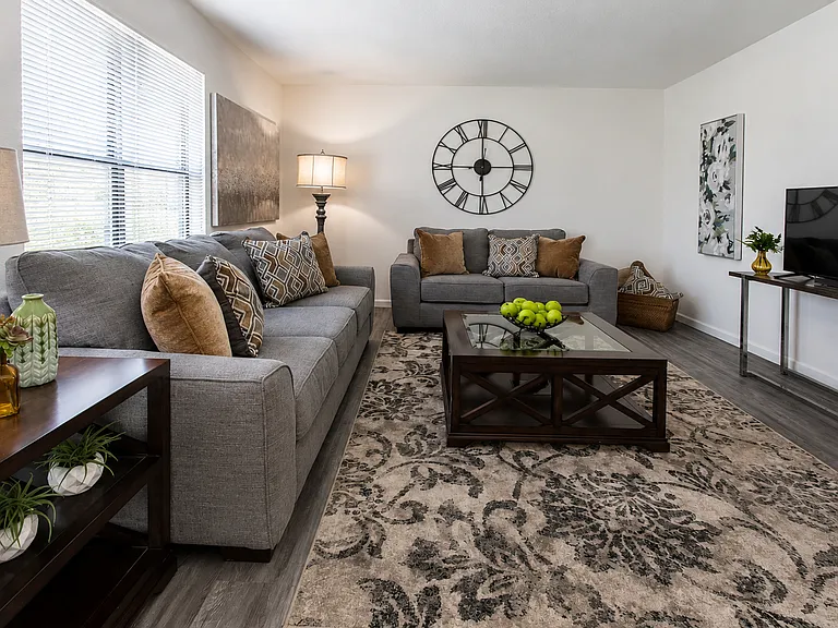 Grouse Run Apartments — Photo 33